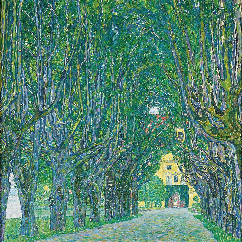 Avenue to the Kammer Castle